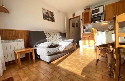 Praz-sur-Arly Apartamento | Studio Cabine près des pistes avec parking privé à Praz-Sur-Arly - FR-1-603-92