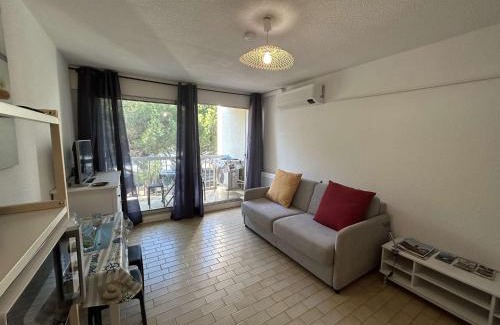 Le Grau-Du-Roi Apartamento | Studio Cabine Proche Plage avec Terrasse - Le Grau-du-Roi - FR-1-250-297