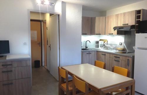 Villard-de-Lans Apartamento | Studio cabine rénové, 100m du centre du village, Villard-de-Lans - FR-1-689-22