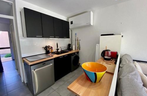 Meze Apartamento | Studio cabine rénové à 250m de l'étang de Thau avec jardinet et parking privé - FR-1-604-3