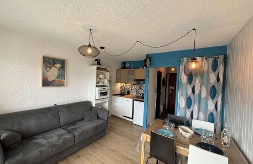 Auris Apartamento | Studio cabine rénové, 4 couchages, pied des pistes, parking, balcon sud - FR-1-297-160