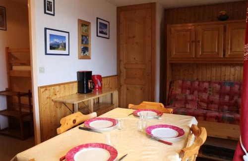 Aussois Apartamento | Studio cabine rénové 4 pers avec balcon, proche des pistes, à Aussois. - FR-1-508-270