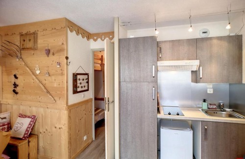 Reberty Apartamento | Studio cabine rénové 2 pers, proche pistes et commerces, Wifi, parking gratuit - FR-1-178-351