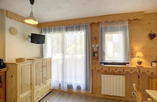 Reberty Apartamento | Studio cabine rénové 2 pers, proche pistes et commerces, Wifi, parking gratuit - FR-1-178-351