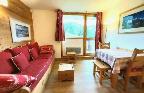 Plagne Villages Apartamento | Studio-cabine rénové, ski-aux-pieds, balcon sud, 4 pers, Plagne Villages, centre station - FR-1-351-29