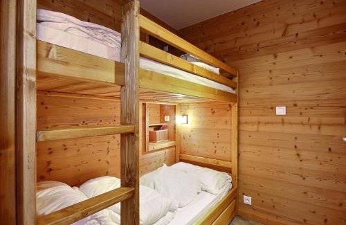 Aime Apartamento | Studio cabine rénové avec balcon et TV - FR-1-455-93