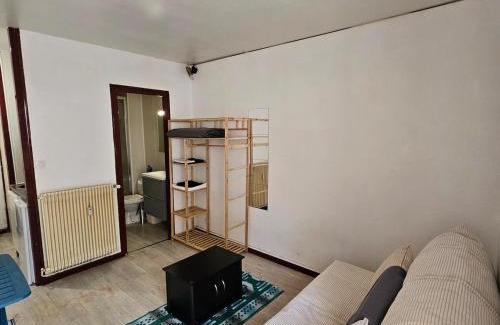 Saint Seurin - Fondaudege Apartamento | Studio calme avec petit jardinet