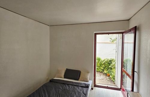 Saint Seurin - Fondaudege Apartamento | Studio calme avec petit jardinet