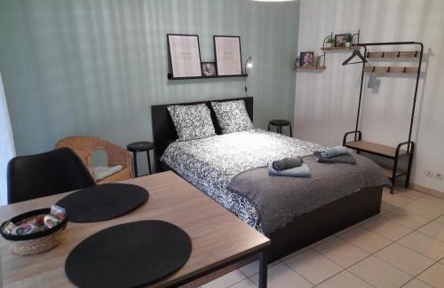Lalande-Grand Selve Apartamento | Studio calme dans une belle résidence avec piscine Parking WiFi