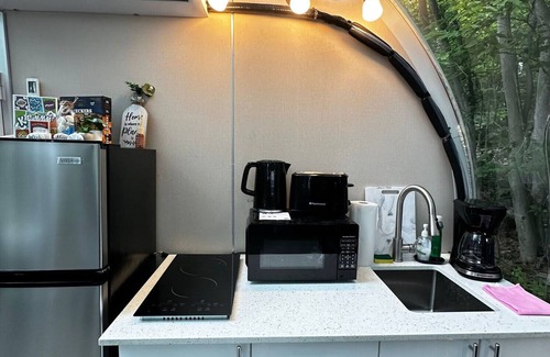 Parry Sound Apartamento | Studio Capsule House in Parry Sound #32