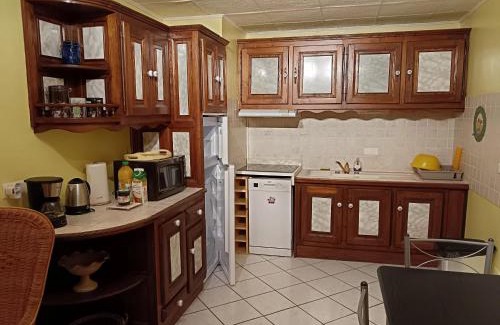 Sarlat-la-Caneda Apartamento | Studio charmant à Sarlat-la-Canéda avec terrasse