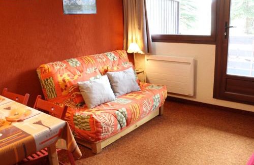 Risoul Apartamento | Studio charmant au pied des pistes, balcon sud, parking gratuit, animaux acceptés ! - FR-1-330-513