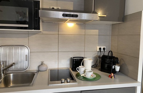 Sud Apartamento | Studio Chic Avec Piscine, Parking Dans Résidence Arborée et Sécurisée