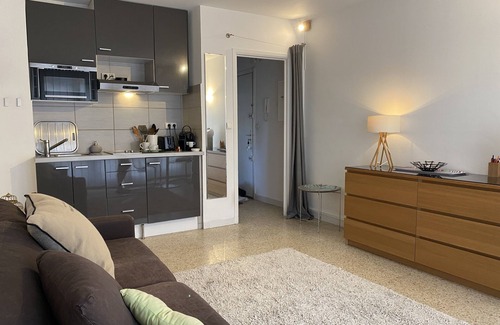 Sud Apartamento | Studio Chic Avec Piscine, Parking Dans Résidence Arborée et Sécurisée