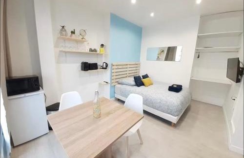 La Celle-sous-Gouzon Apartamento | Studio climatisé vue église du Panier et hôtel intercontinental