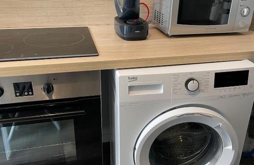 Castelnaudary Apartamento | Studio CLIMATISÉ au cœur de la ville, gare à pied, café offert
