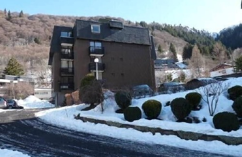 Mont-Dore Apartamento | estudio reformado, cerca de todos los servicios