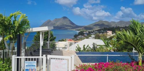 Le Diamant Apartamento | studio cosi, jardin privé, vue magique depuis piscine à débordement de la résidence