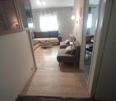 Saint-Etienne Apartamento | Studio cosy à 10 minutes du centre-ville.