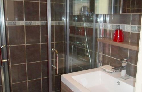 Balaruc-les-Bains Apartamento | Studio cosy à 5 min des Thermes, 2 étoiles, animaux acceptés, proche commerces et Etang de Thau - FR-1-503-88