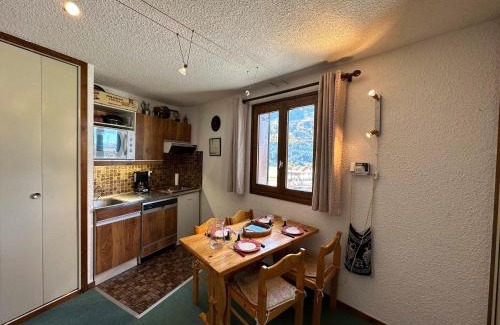 Meribel Apartamento | Studio cosy à Méribel - Proche pistes et commerces - FR-1-688-31