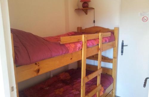 Les Gets Apartamento | Studio cosy aux Gets, 4 pers., proche pistes, balcon, parking, centre village - FR-1-671-32