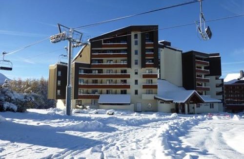Bergers Apartamento | Studio cosy avec balcon, piscine & sauna - 3 pers, pied des pistes, animaux OK - FR-1-405-87