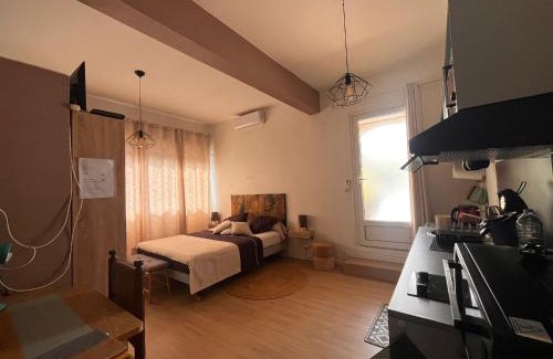 Sainte-Clotilde Centre Apartamento | Studio cosy avec piscine dans une villa