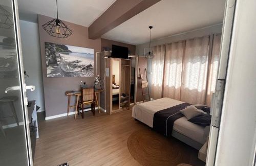 Sainte-Clotilde Centre Apartamento | Studio cosy avec piscine dans une villa
