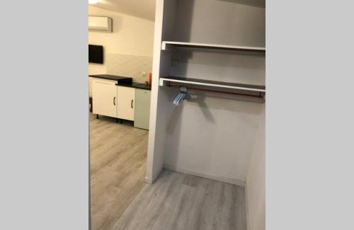 Toulon Apartamento | Studio cosy avec possibilité piscine en supplément