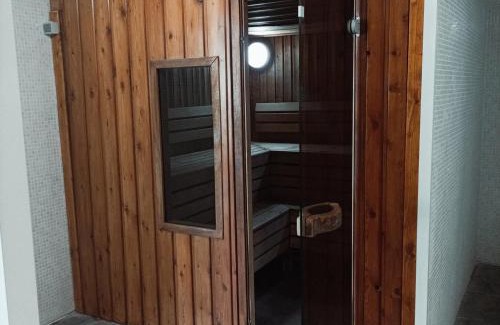 Jausiers Apartamento | Studio cosy avec terrasse, parking, piscine et sauna à Jausiers, pour 4 pers, proche Barcelonnette - FR-1-165B-48