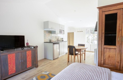 Mortagne-sur-Sevre Casa | Studio cosy rénové avec terrasse privative, pour 2 personnes, proche de la Sèvre - FR-1-426-483