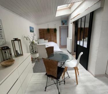 Gujan-Mestras Casa | STUDIO-COTTAGE AVEC JARDIN-BASSIN D'ARCACHON