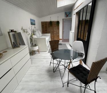 Gujan-Mestras Casa | STUDIO-COTTAGE AVEC JARDIN-BASSIN D'ARCACHON