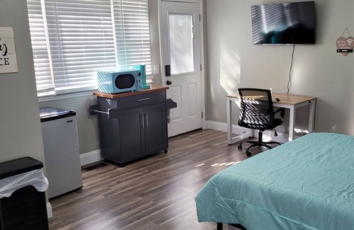 Southwest Raleigh Casa | Studio - Cozy/Comfy 1 mile away from Lochmere and 3 from 440