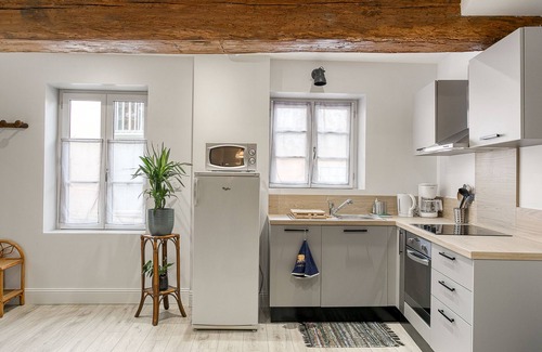 Trevoux Apartamento | Studio d'Artiste in the heart of medieval streets