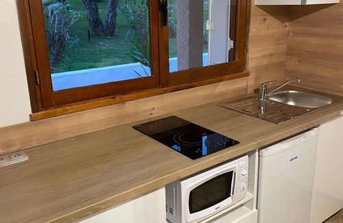Santa-Maria-Poggio Apartamento | Studio Dans Grand Parc, Proche Mer/rivière Idéal Couple et Famille