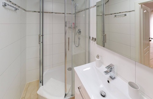 Bad Homburg v.d. Hoehe Apartamento | Studio Apartment , 33m2