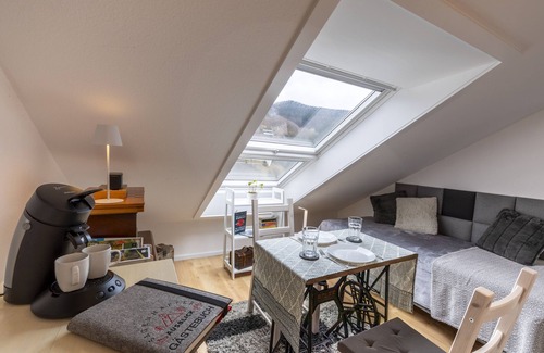 Bad Peterstal-Griesbach Apartamento | Apartamento estudio 'Sagenhafter Ausblick' con vistas a la montaña, terraza y Wi-Fi