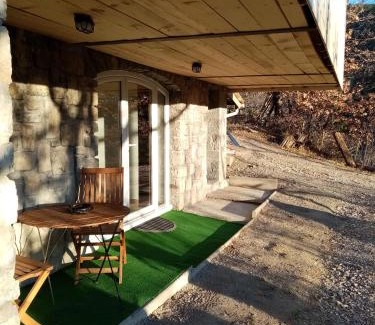 Puget-Rostang Apartamento | Studio de Charme neuf à la Montagne