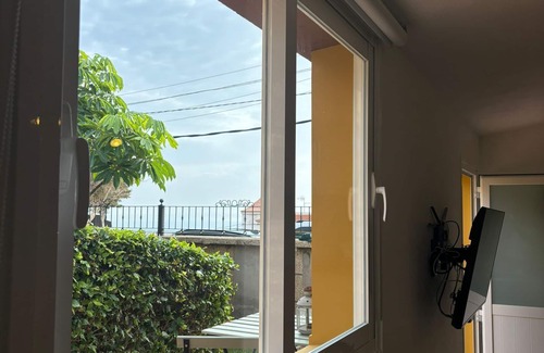 Armenime Apartamento | ESTUDIO DE MAMOU, situado en un pueblo cerca de Adeje. Estudio privado.