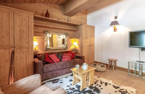 Val-d'Isere Apartamento | Studio de standing avec balcon au cœur du village, proche pistes et commodités - FR-1-694-85