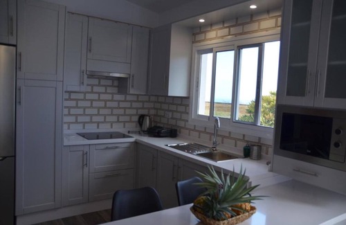 Frontera Apartamento | Studio 'De Tato' with Mountain View, Private Terrace and Wi-Fi
