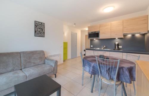 Bredene Apartamento | Studio Deauville II 010 by Interhome