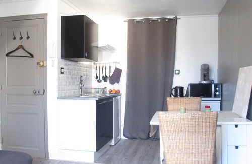 Faubourg North Apartamento | ESTUDIO DIJON CENTER LES HALLES / PLACE DARCY