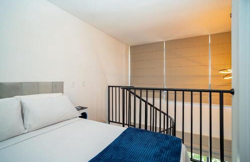 Reboucas Apartamento | Studio Duplex. Luxo! Com garagem