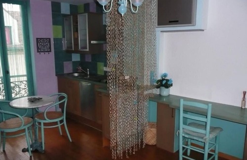 Milly-la-Foret Apartamento | Estudio-Estándar-Baño con bañera-Vista a la Ciudad-3 Star