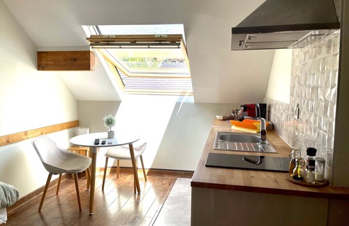 Brison-Saint-Innocent Apartamento | Estudio-Baño con ducha-La Chambotte