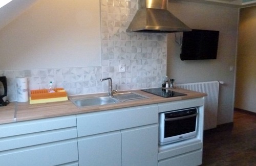 Brison-Saint-Innocent Apartamento | Estudio-Baño con ducha-La Chambotte
