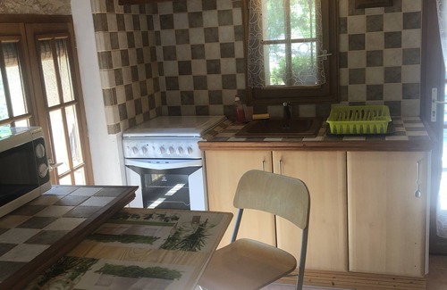 Luceram Apartamento | Studio en Pierre Avec Jolie Piscine